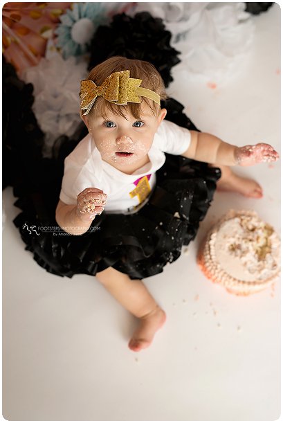 Vacaville Cake Smash Photographer gold and black